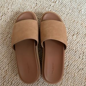 Tony Bianco platform sandals!